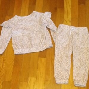 girl 2t leopard print set, super soft sweatshirt and joggers